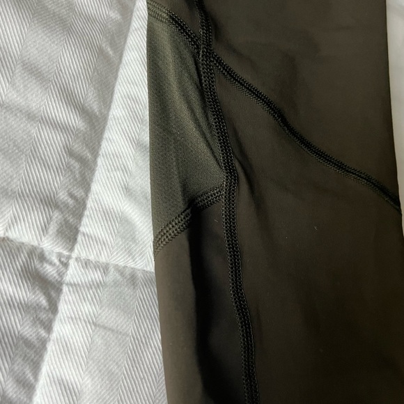 Lululemon pace rival crop size 6 - Picture 4 of 7